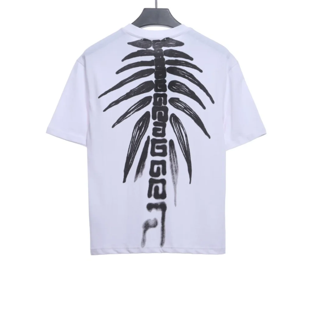 Neckline graffiti print letters short sleeve