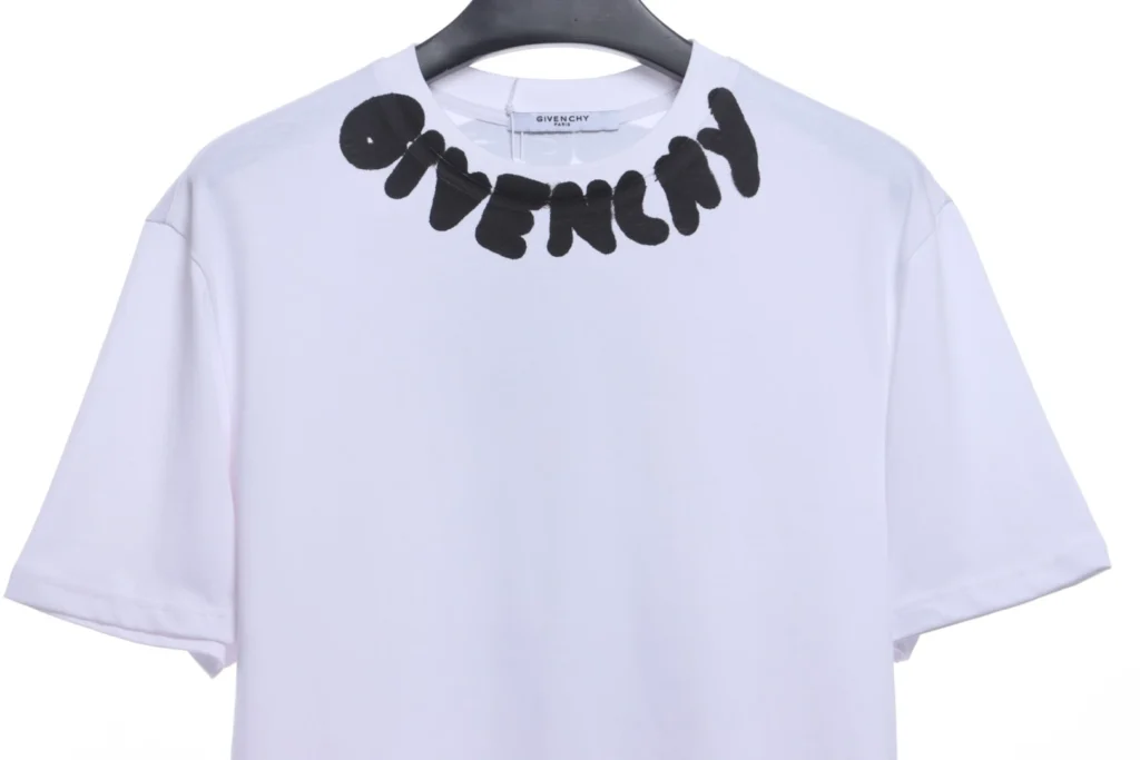 Neckline graffiti print letters short sleeve