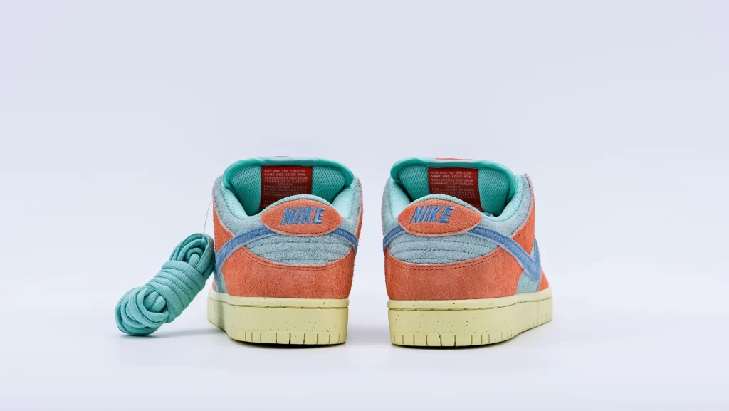 Dunk Low SB 'Orange Emerald Rise' Reps