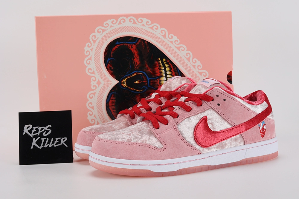 strangelove-x-dunk-low-sb-valentine's-day' special-box-replica